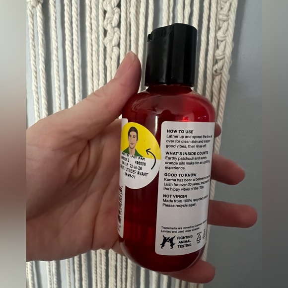 Lush Good Karma Shower Gel - Picture 2 of 5
